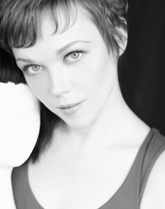 497full-emily-bergl.jpg