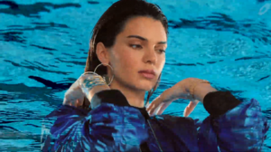 Kendall Jenner Messika-00.00.02.356.png