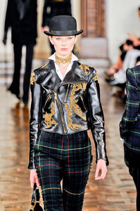 691785839_RalphLaurenFall2012bjlBygW37Acx.thumb.jpg.bd7fae1a25066415c20fc236e39fa4a0.jpg