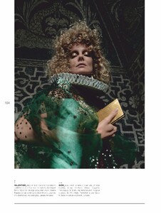 L'Officiel Italia - 2020 12 05-106.jpg