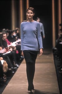 80688241_HerveLeger1998WomenRTW17.thumb.jpg.f17f5eb75515899bf3895d6b4d67ea33.jpg