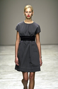 838432695_Prada2001SS1.thumb.jpg.d2fb580c057a00333a68e2adf5db3526.jpg