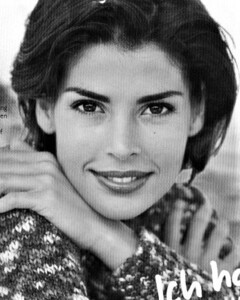 Maria Bailey.jpg