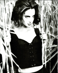 Belladonna_von_Unwerth_Vogue_Italia_February_1990_01_09.thumb.png.0c76cac4bad70cc7bb532d7839e74bd7.png
