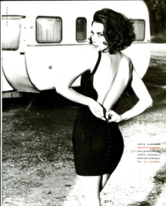 Belladonna_von_Unwerth_Vogue_Italia_February_1990_01_10.thumb.png.619e6e9e98843e96cc3dd16afba71436.png