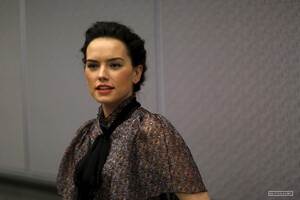 Daisy_Ridley_photo.filmcelebritiesactresses.blogspot-0114.jpg