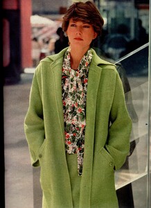 EleganceParis1979-023.thumb.jpg.7a7a70ecc3340c4561b37862edcfd376.jpg