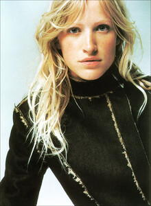 Emma-Hoglund-dressed-720042.thumb.jpg.d343b79999288fc5c1deeda1684d6a51.jpg
