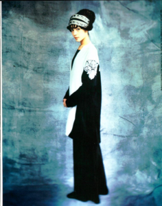 Hunwick_Ernestina_Cerini_Spring_Summer_1990_03.thumb.png.e888b4b1f2e940fd31ee854beb118ab1.png