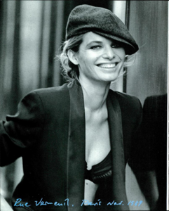 Lindbergh_Vogue_Italia_February_1990_01_07.thumb.png.278656675b2459052e7633b140b171a0.png