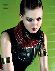 Lindsey-Wixson-Vogue-Ukraine-Jeff-Bark-01.jpg