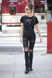Taylor-Hill-and-Romee-Strijd-out-in-Manhattan-2.jpg