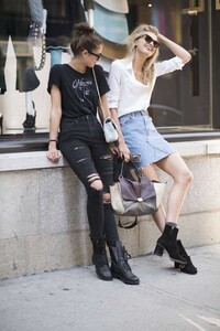 Taylor-Hill-and-Romee-Strijd-out-in-Manhattan-6.jpg