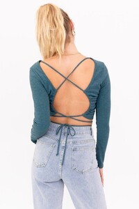 When-I-Go-Out-Criss-Cross-Crop-Top---Hunter-Green-Le-Lis-1636228921_2048x2048.thumb.jpg.2f969e010f729536f417f9ae508a778c.jpg