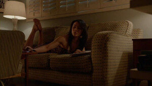 aimee-garcia-feet-8-photos-001.jpg