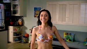 aimee_garcia_-_dexter_-_s06e01_1.jpg