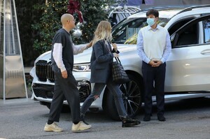 ashlee-simpson-and-evan-ross-bel-air-hotel-12-12-2021-8.jpg