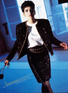 bb_ID_1986_09_CHANEL_HC_FW86_020.thumb.jpg.cb95e510bc32329d5b9f7869ad818b85.jpg