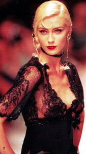 bb_ID_1995_07_UNGARO_HC_FW95_880.thumb.jpg.a13817ef4fd94d057702eb484d11fdd4.jpg