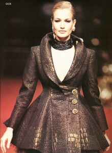 bb_KarenMulder_1994_07_DIOR_HC_FW94_BOOK_MODA_010_SERIKOS.thumb.jpg.ca7bfd2a6a3383c1b0f5547e36eb6309.jpg