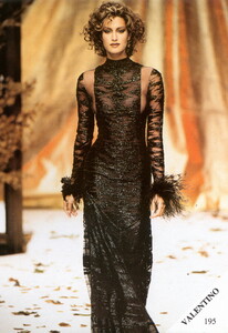 bb_YasmeenGhauri_1994_07_VALENTINO_HC_FW94_BOOK_MODA_010.thumb.jpg.644fe3c5c9e491728a0dc93054790a6a.jpg