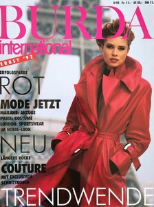 burda_international_autumn_fall_1992_800x.thumb.jpg.d14617e8138d6f3bdf363e90b079e434.jpg