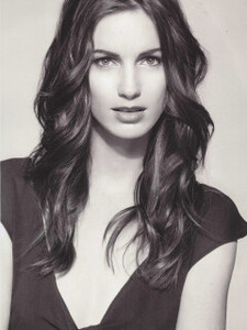 catrine-larsen-108425-modelprofileMainPicCropped.thumb.jpg.d8ee05fdc74805c9ca93a380ba7f0d44.jpg