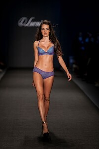 desfile_leonisa_primavera_verano_2014_colombiamoda_228201518.thumb.jpg.ec3eeab759414040185619b53c14eef9.jpg