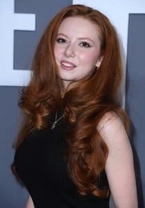 francesca-capaldi-at-the-dropout-premiere-in-los-angeles-02-24-2022-8.jpeg