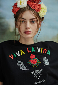 fridakahlo_stradivarius9.thumb.jpg.f922e1b8210231fd42138854491bcc64.jpg