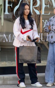 karrueche-tran-out-in-beverly-hills-12-31-2021-8.thumb.jpg.5ed2e0b60e40db6f7fbcc3d44c89139f.jpg