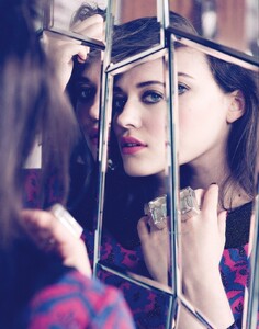 kat-dennings-zooey-magazine-winter-2014-issue_3.jpg