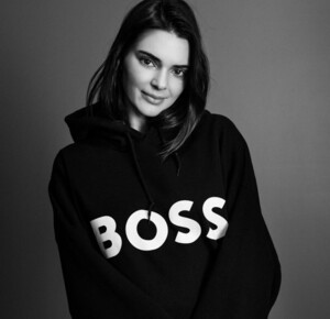 kendall_jenner_-_hugo_boss_spring-summer_2022__3_.jpg