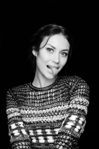 olga_kurylenko_british_independent_film_awards_photo_booth_3.jpg