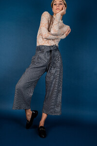 pantalon-eva-pied-de-poule-gris-4.jpg