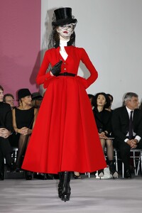 paris_hc_2010_dior_runway_458.thumb.jpg.94586880a0b38e775bada58b09b87941.jpg