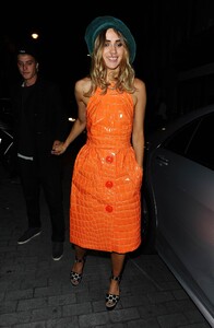 suki-waterhouse-attends-love-magazine-party003.jpg