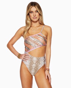 swim_2021_12_resort_c1121818_printedcassiaonepiece_neutralcombo_14939_5000x@2x.jpg