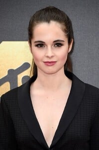 vanessa-marano-2016-mtv-movie-awards-2.jpg