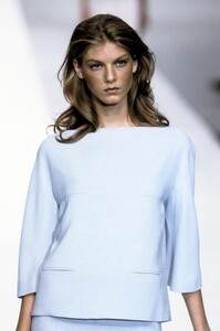 1029904581_Valentino1999WomenRTW48.thumb.jpg.0716afb10dcddd223fefd7d35d8fc5f9.jpg