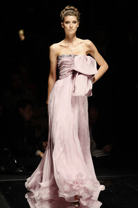 1039705578_ElieSaab2008HauteCouture209.thumb.jpg.9591f8d801fc832d6f5705e62170de4c.jpg