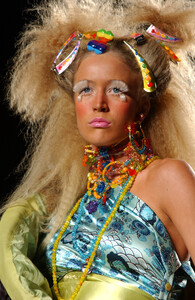 1101428917_ChristianDior2001HauteCouture119.thumb.jpg.c922b03bff9e015d994923cae8f17ae3.jpg