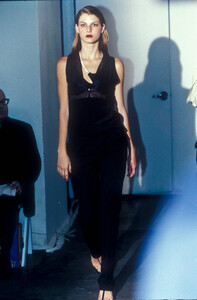 1292018178_HelmutLang2000WomenRTW2.thumb.jpg.f45147657d7b82f97ce62e1a12e27783.jpg