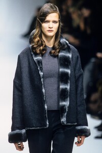 1325959012_LesCopains1998WomenRTW30.thumb.jpg.cb46a527f64ccff81a7f1cc6616f9674.jpg