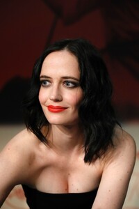 Eva+Green+Based+True+Story+Press+Conference+JKVmecwJCA5x.jpg