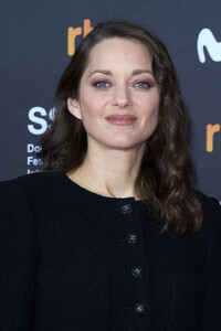 Marion+Cotillard+Bigger+Premiere+69th+San+skzg-slR8uFx.jpg