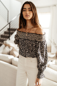 1.13Housept2_146of213_900x lexi bhardwaj.jpg