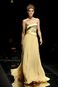 1389764358_ElieSaab2008HauteCouture127.thumb.jpg.09a022f95e50d14874a4dce8f906d63d.jpg