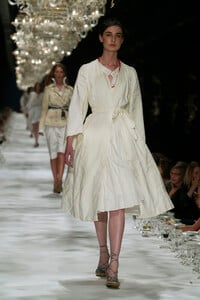 1391591323_DriesVanNoten2005WomenRTW12.thumb.jpg.256132c329bd0e09a97efc5f34d02444.jpg