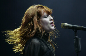Florence+Machine+Paloma+Faith+performs+4Music+bV0LrQn9Irnx.jpg